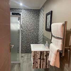 Double Room Private Bathroom